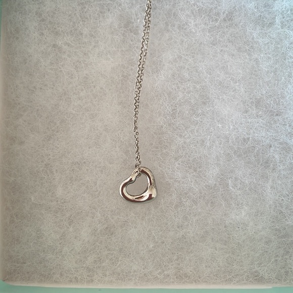 Tiffany & Co Open Heart Pendant necklace - Picture 2 of 5